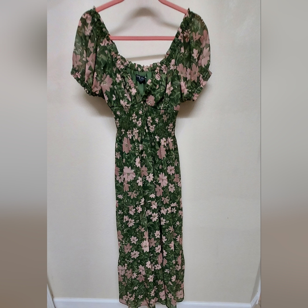 Elegant Floral Midi Dress in Green and Pink